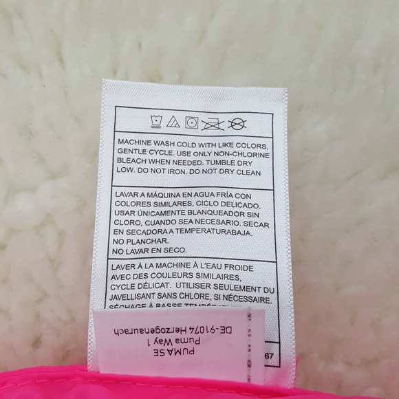 Puma Full Zip Puffer Vest Sz Medium - Picture 13 of 13